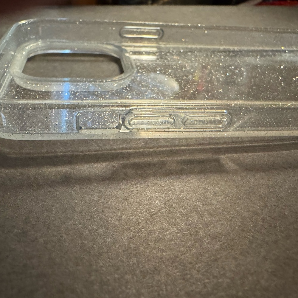 Sparkling Transparent Phone Case - Picture 3 of 4